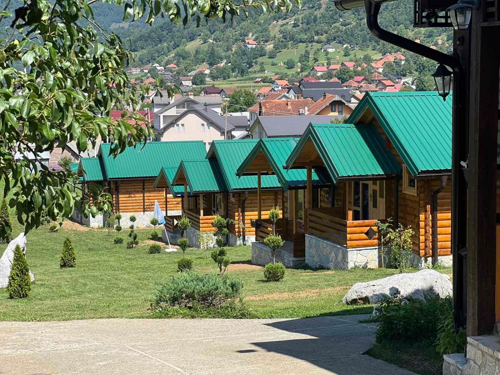 Salerno Camp Будинок відпочинку Плав