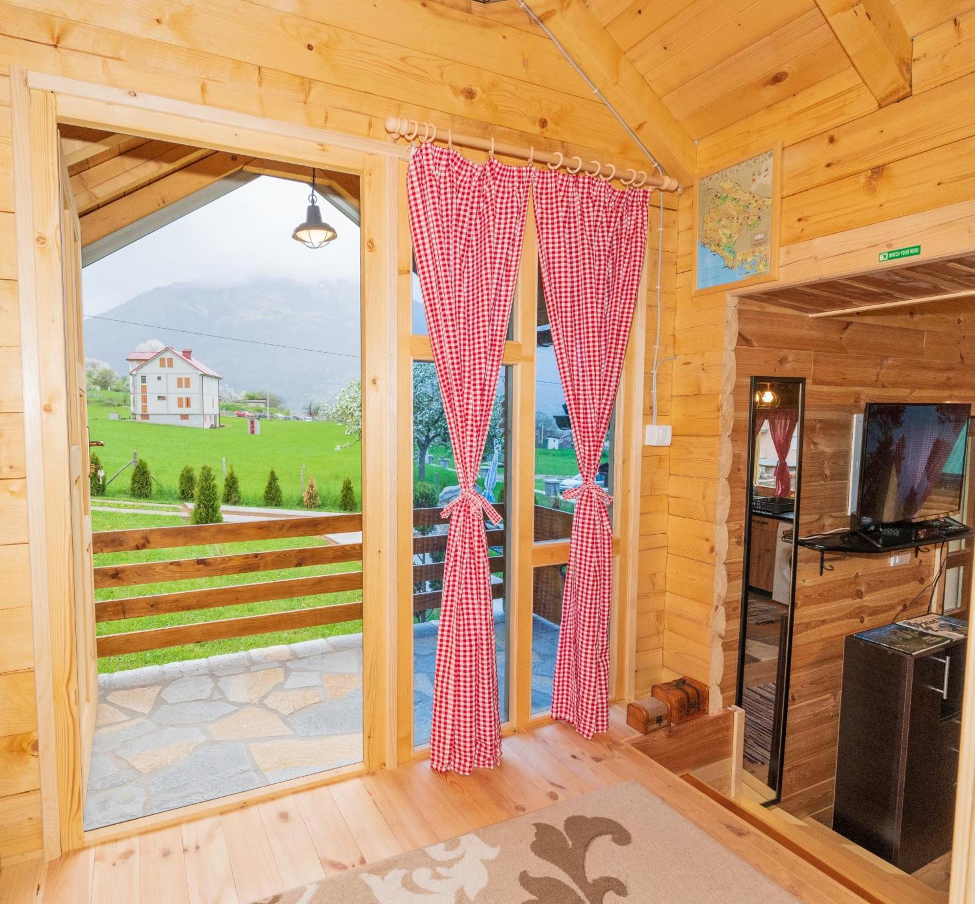 Salerno Camp Будинок відпочинку *