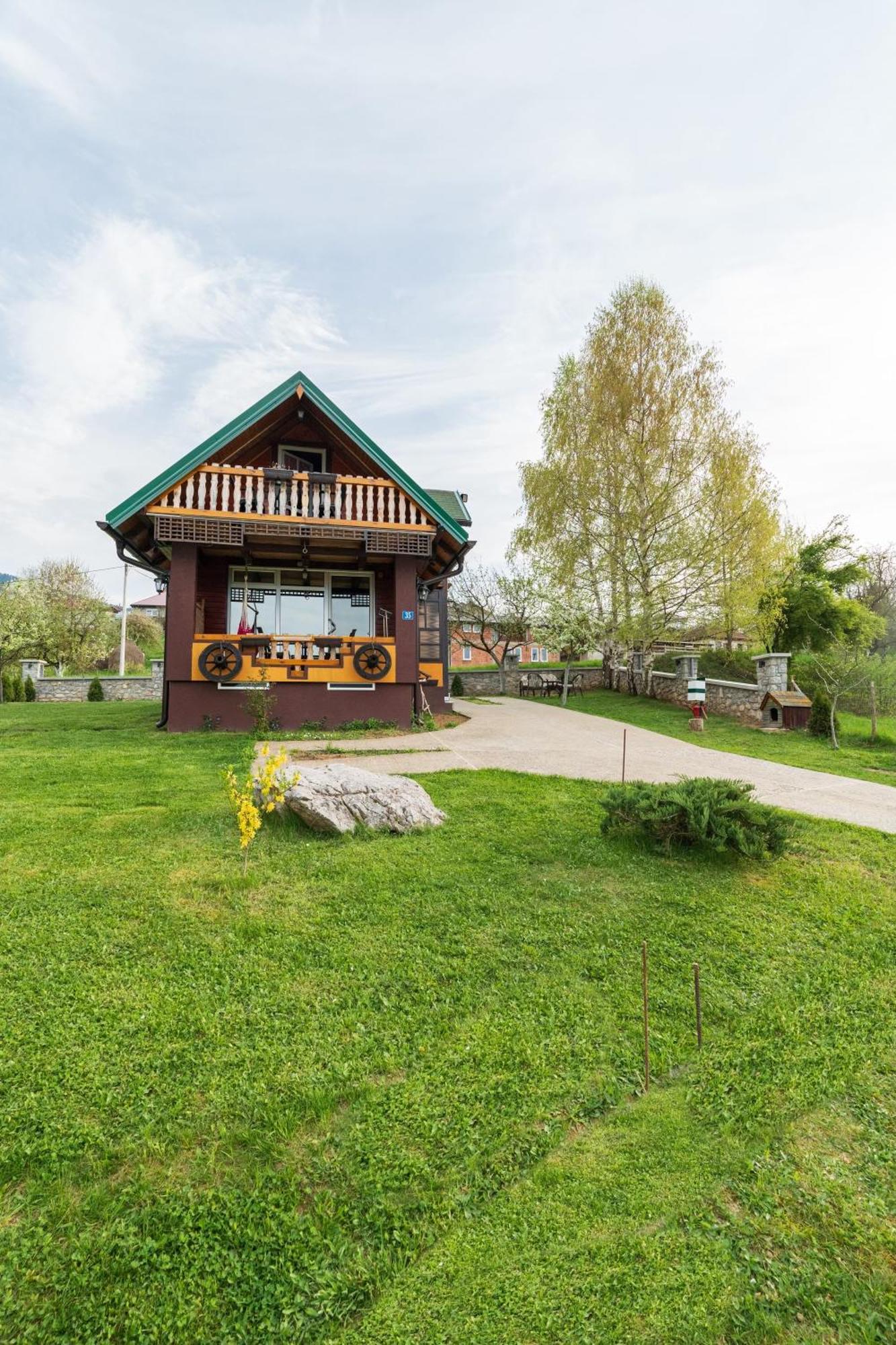 Salerno Camp Будинок відпочинку Плав